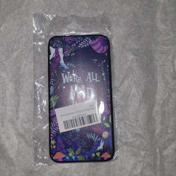 Iphone 11 pro max Alice in wonderland phone case - Picture 2 of 3